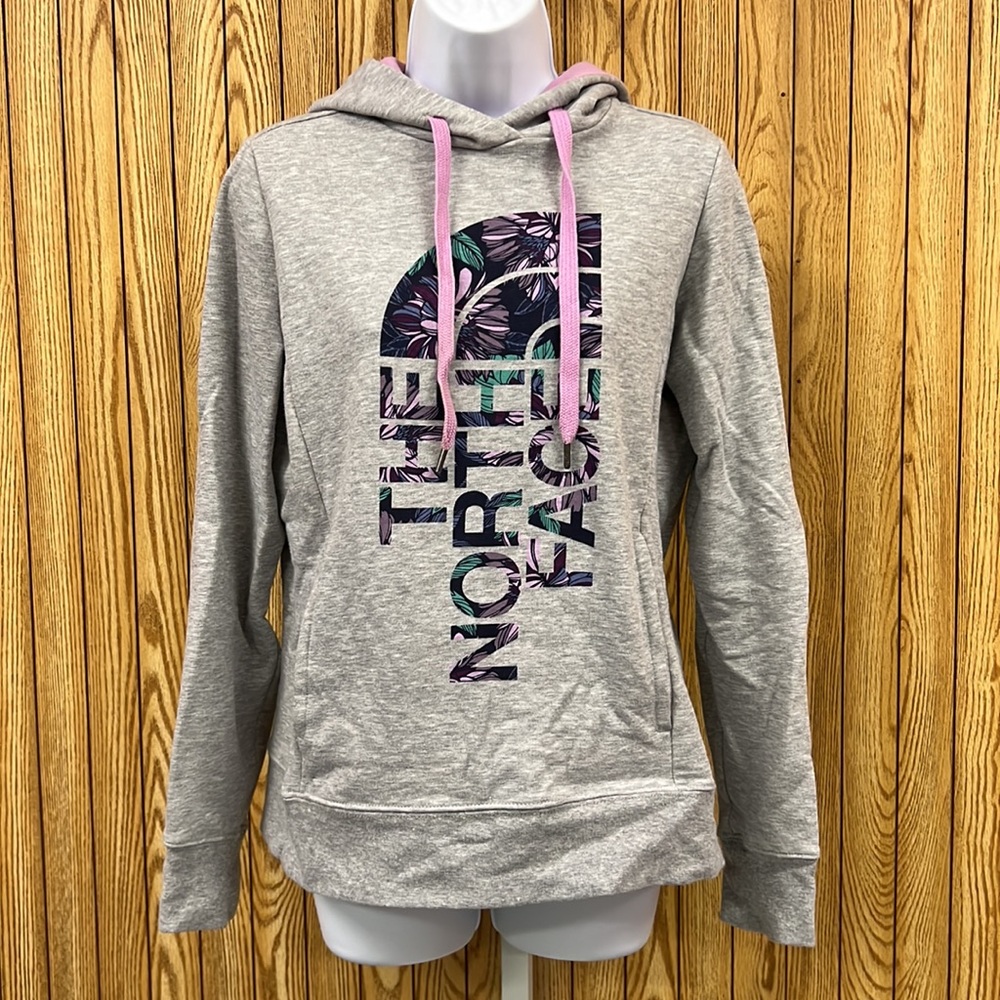 🆕 Women’s North Face hoodie